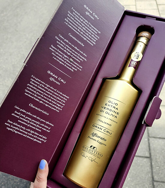 Aliejus (Aukščiausios kokybės itališkas alyvuogių aliejus )